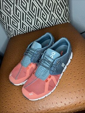 On Running Men’s Coral-Teal Lightweight Running Sneakers